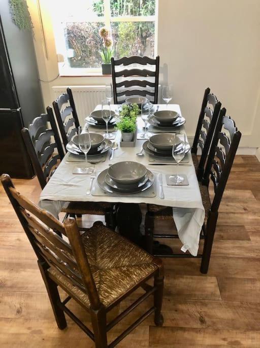 Large Cottage, Beach, Pubs Shops, Netflix, Bbq, Dog Friendly Hunmanby Esterno foto