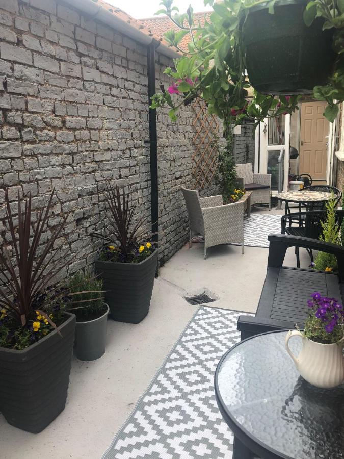 Large Cottage, Beach, Pubs Shops, Netflix, Bbq, Dog Friendly Hunmanby Esterno foto