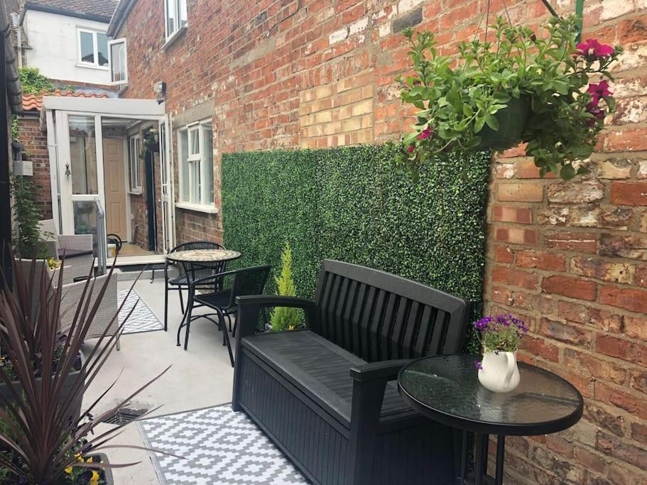Large Cottage, Beach, Pubs Shops, Netflix, Bbq, Dog Friendly Hunmanby Esterno foto