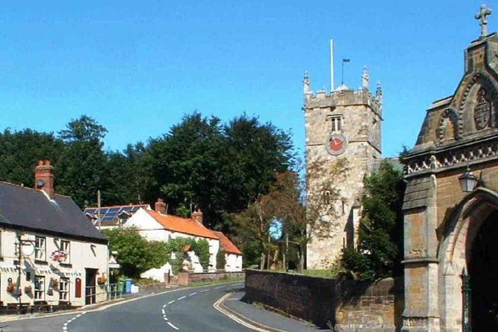 Large Cottage, Beach, Pubs Shops, Netflix, Bbq, Dog Friendly Hunmanby Esterno foto